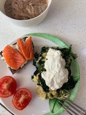 Завтрак, который вдохновит: вкусный омлет и полезные перекусы