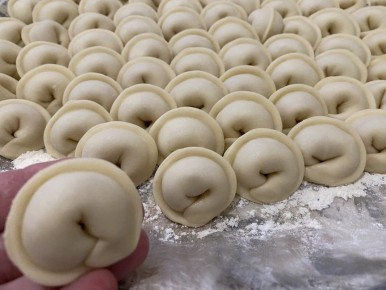 Как сделать фарш для пельменей действительно вкусным