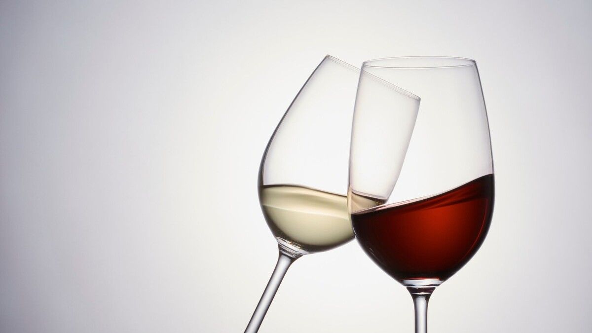 Почему дорогие вина разочаровывают дома?