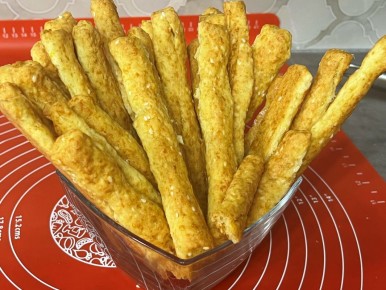 Сырные палочки за 25 минут: быстрый рецепт для всей семьи