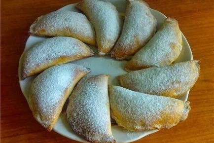 Нежные пирожки с творожно-банановой начинкой, которые стоит попробовать