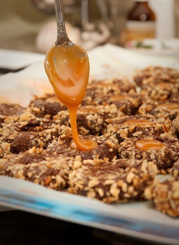 Как приготовить вареную сгущенку: легкий и вкусный рецепт