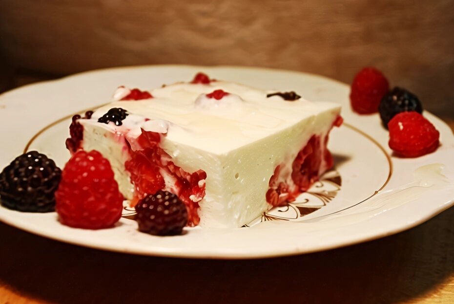 Нежный творожно-фруктовый десерт: просто и вкусно