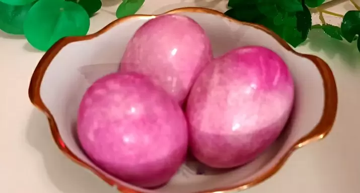 Креативные подходы к окраске яиц на Пасху