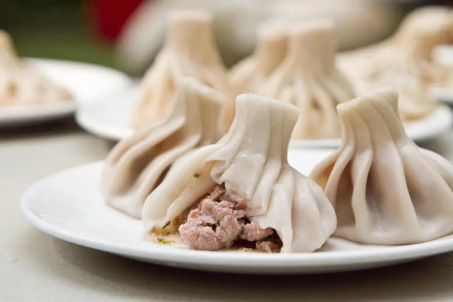 Погружение в грузинскую культуру: Вкусные хинкали с говядиной и свининой
